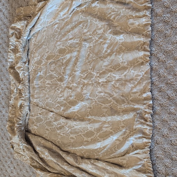 St. John Silk Animal Print Zip Up Jacket Coat Windbreaker - Picture 8 of 13